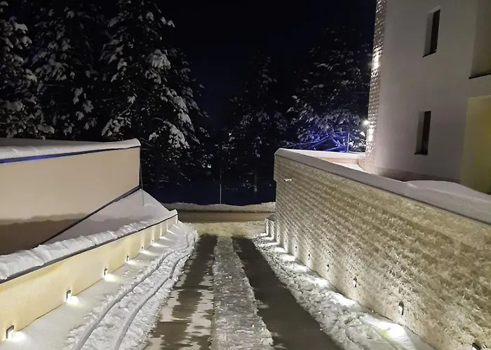 El Pibe 10 アパート ズラティボール